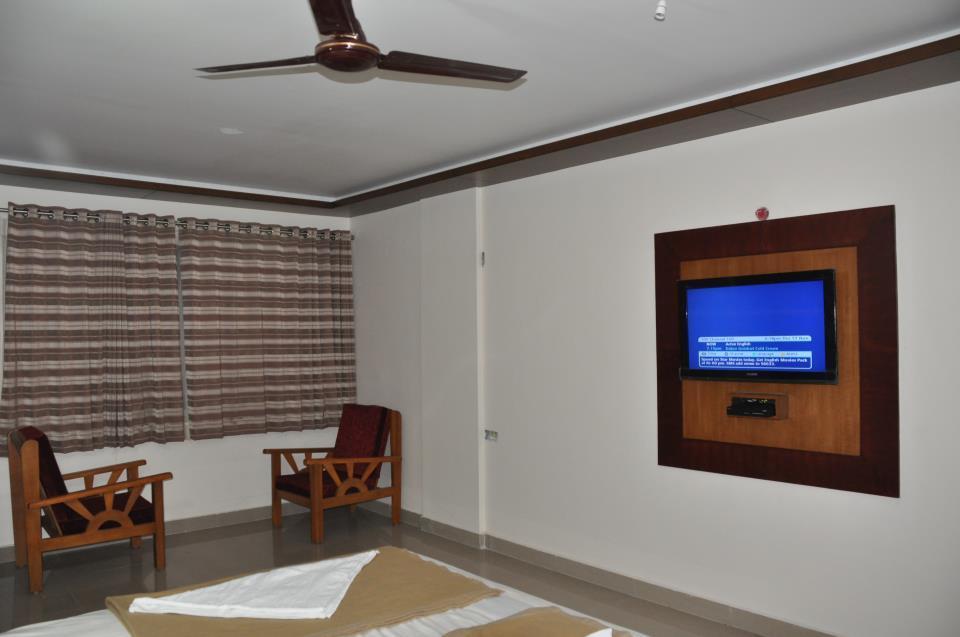 Suprabha Residency Vila Kalasa Exterior foto