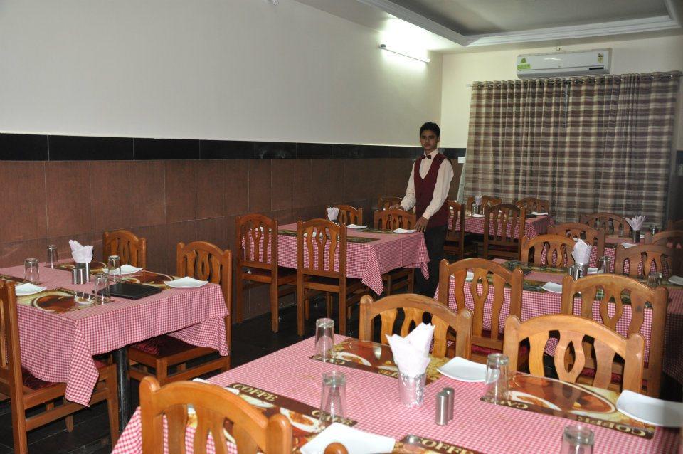 Suprabha Residency Vila Kalasa Exterior foto